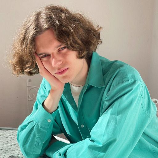 Андрей Сапожников